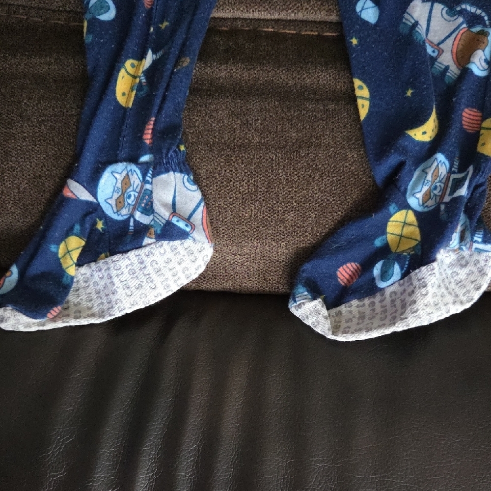 Carter's Kids Pajamas - Red and Blue Space Theme - Picture 3 of 6